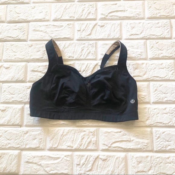Lululemon black bra size 4 - Picture 1 of 6